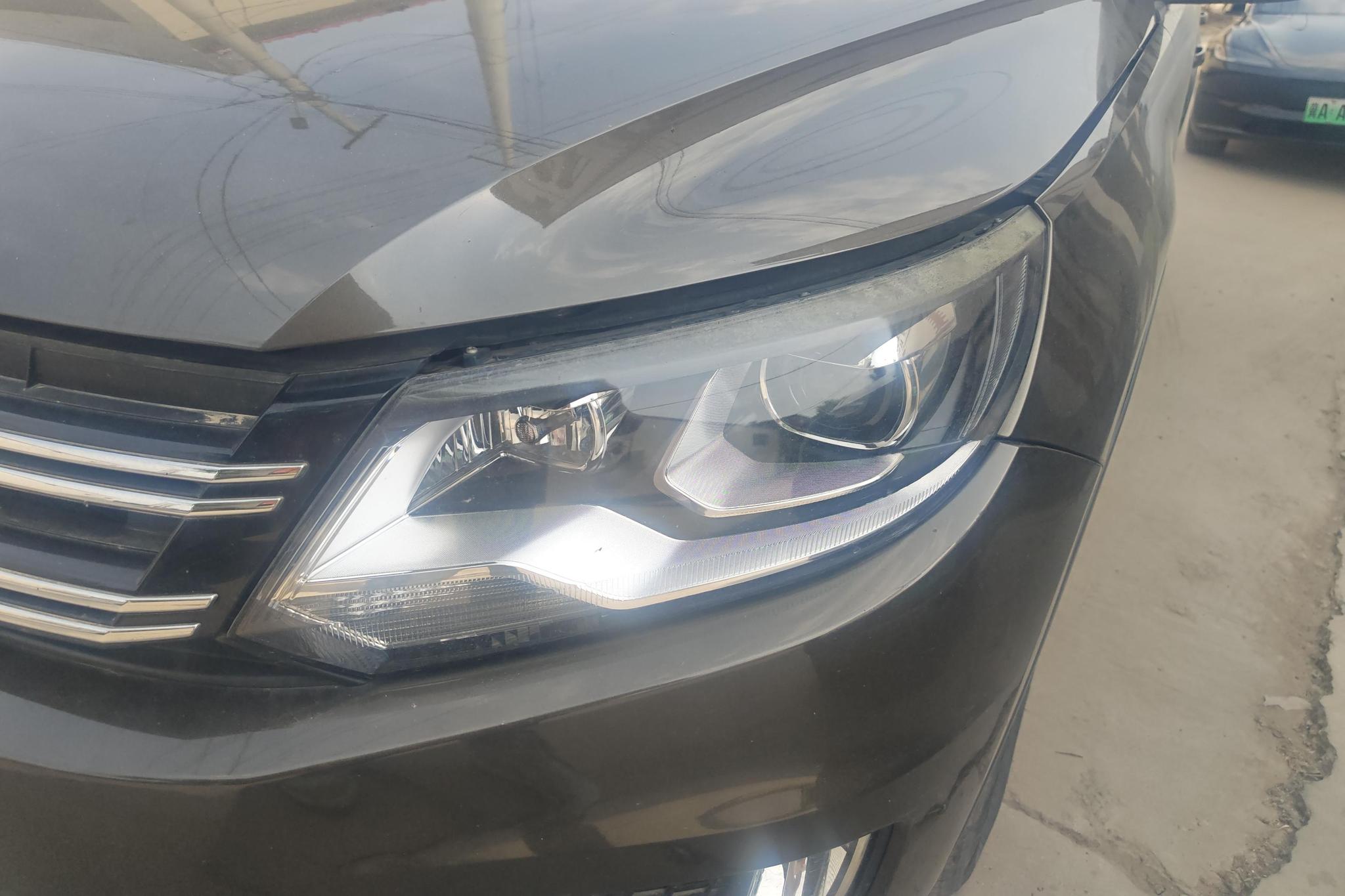 Volkswagen Tiguan 2015 1.8TSI MT