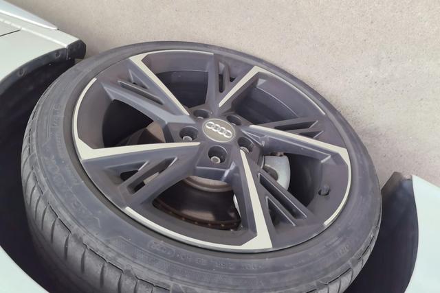 Audi A3 id 4320803 из Китая 15