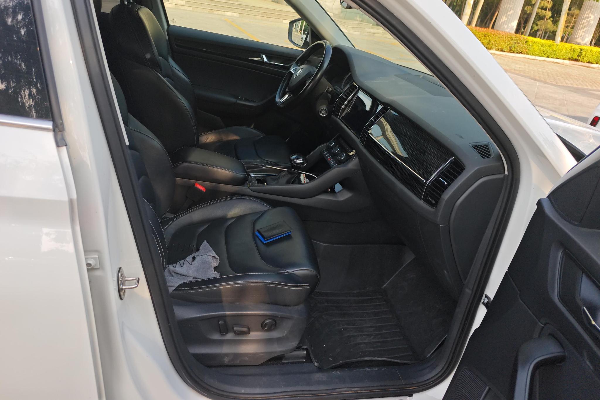 Skoda Kodiaq 2018 TSI330 5 мест Luxury