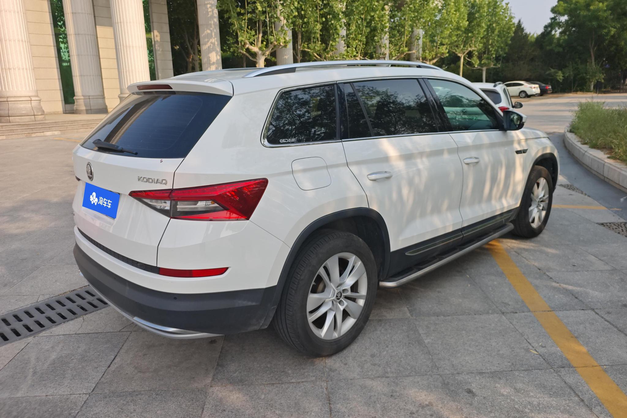 Skoda Kodiaq 2018 TSI330 5 мест Luxury