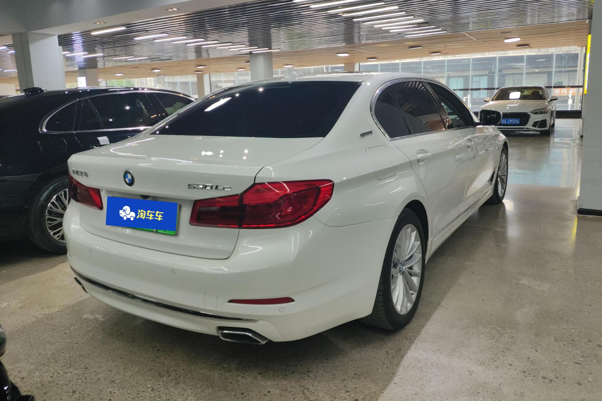 BMW 5 серииPHEV 5 PHEV 2019 530Le Luxury