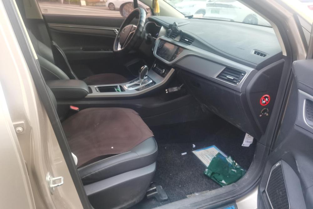 Geely Emgrand GS, фото 9