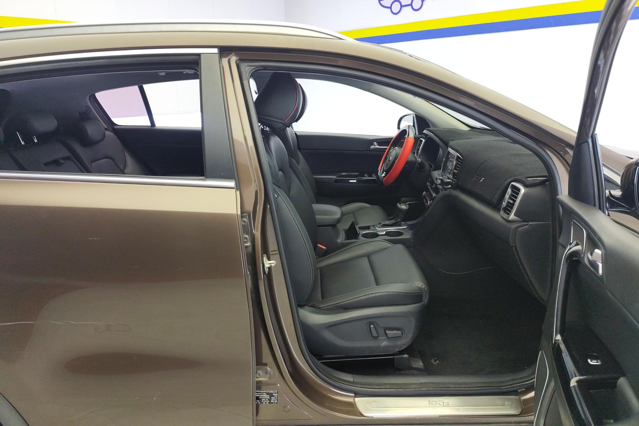 Kia KX5 2016 1.6T AT DLX