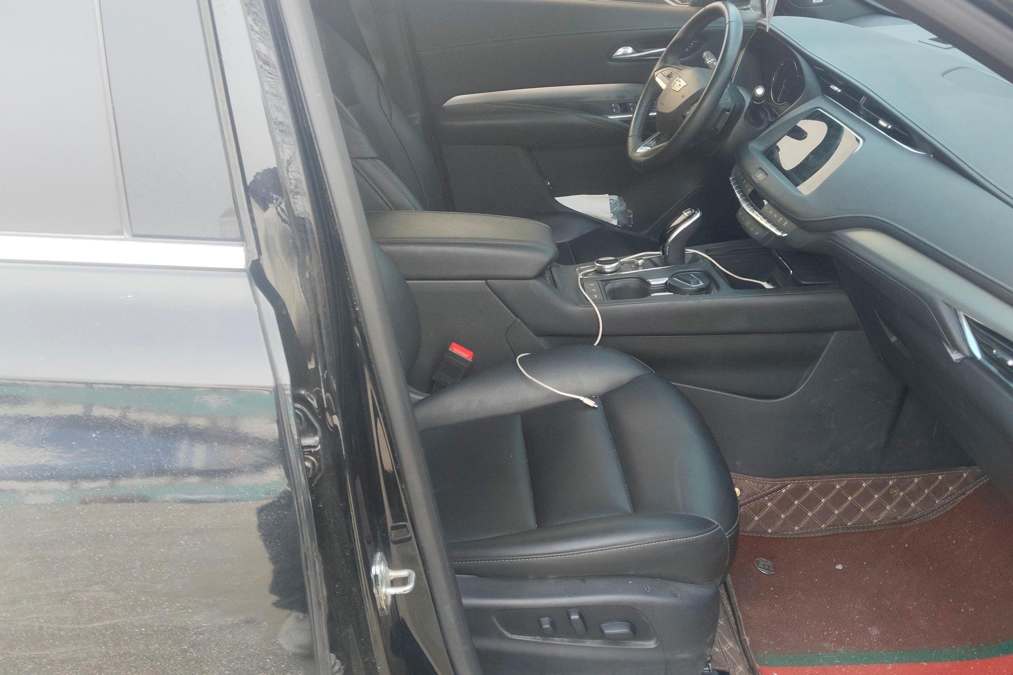 Cadillac XT4 2022 28T Luxury