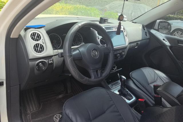 Volkswagen Tiguan 2016 280 TSI AT 2 WD — фото 14