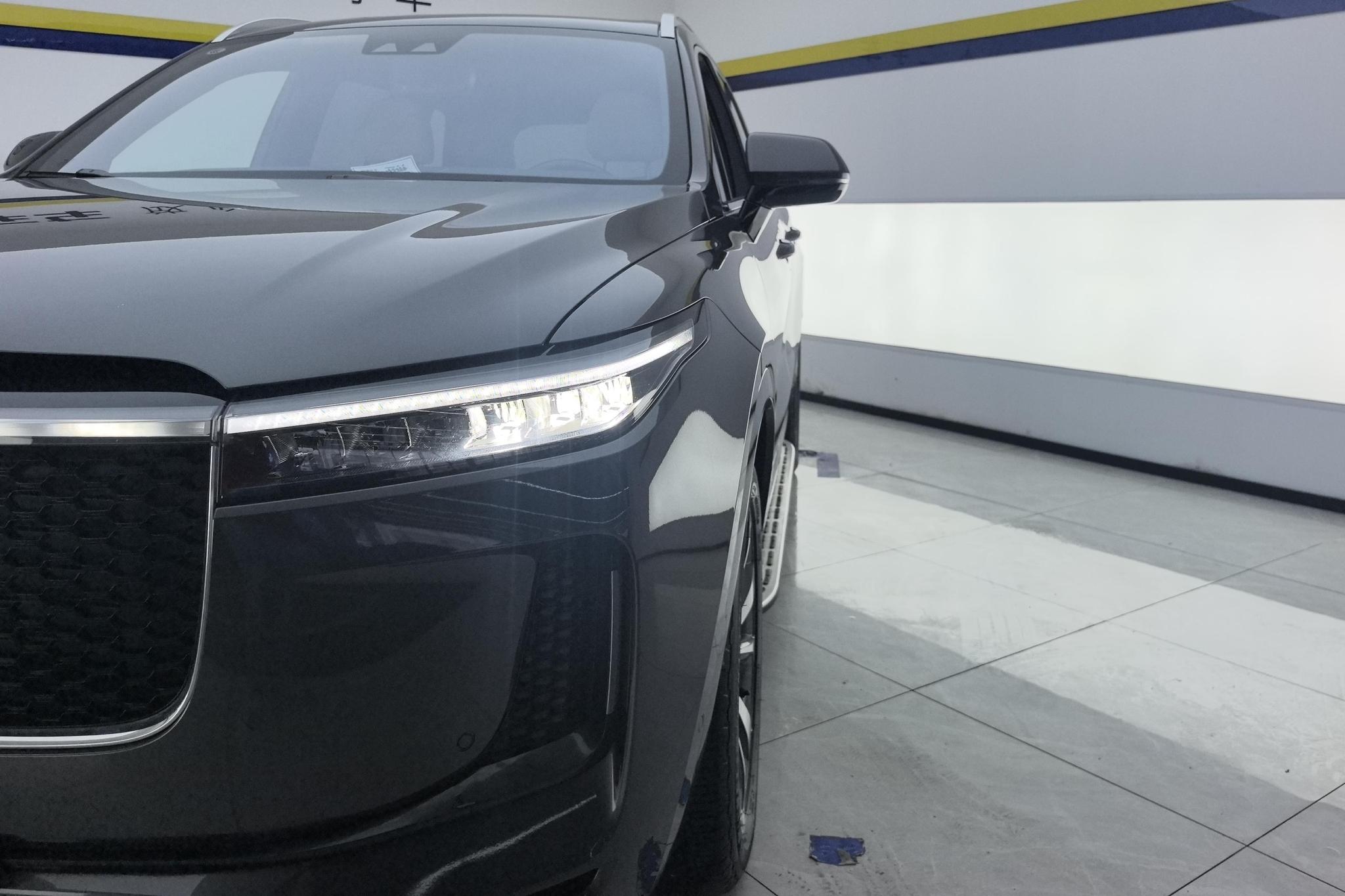Li Auto ONE 2020 6 мест