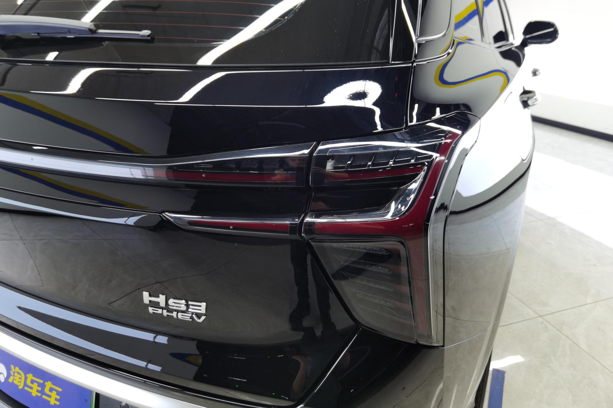 Hongqi HS3 PHEV 2024 115km
