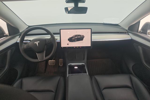 Tesla Model Y 2023 — фото 14