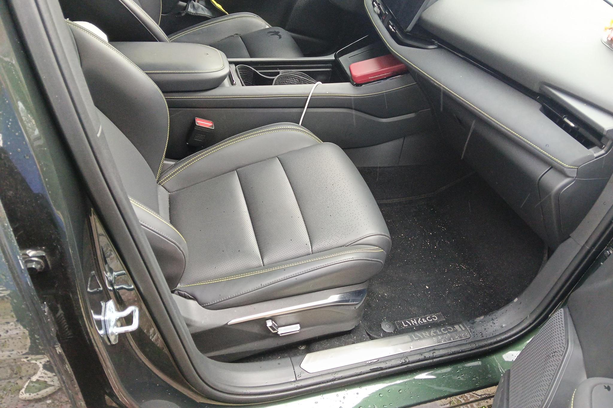 Lynk & Co 06 2025 Renew 1.5T Halo
