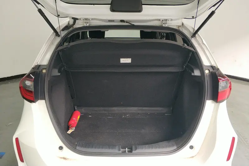 Honda Fit — фото 14