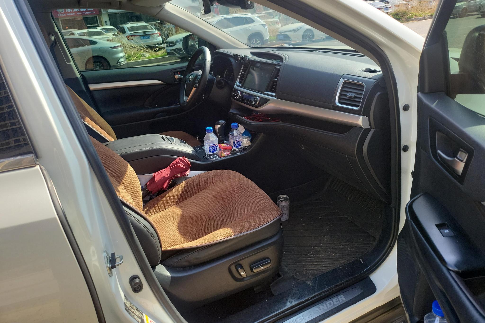Toyota Highlander 2018 2.0T Luxury 7 мест V