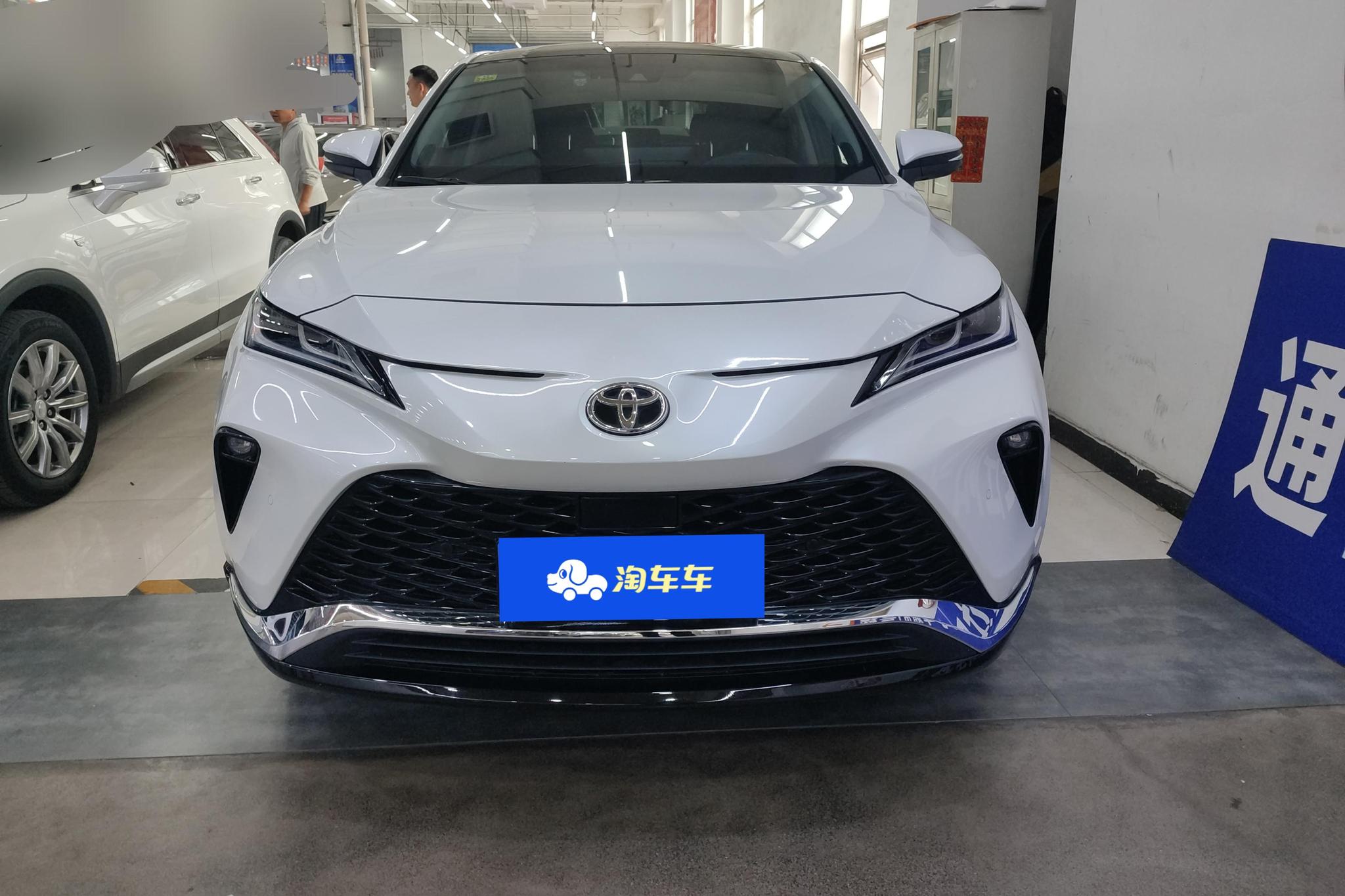 Toyota Venza 2022 2.0L CVT Luxury