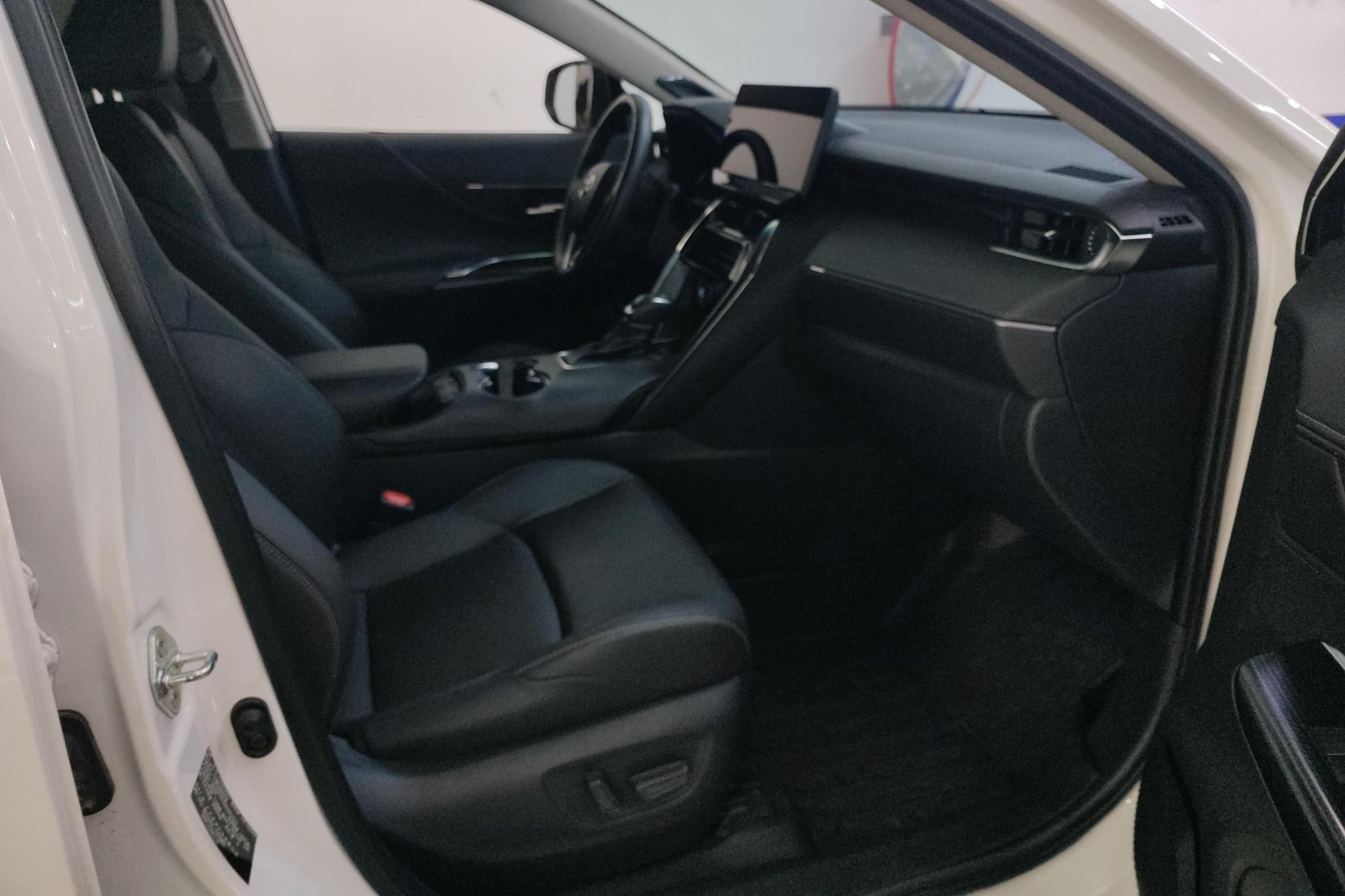 Toyota Venza 2022 2.0L CVT Luxury
