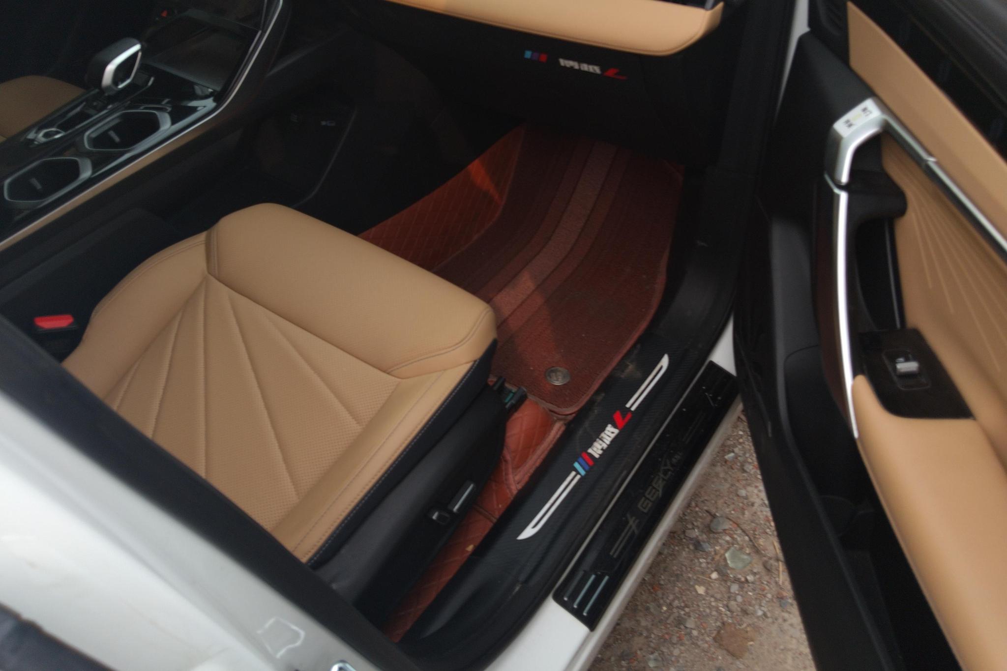 Geely Boyue L L 2023 1.5TD DCT Luxury