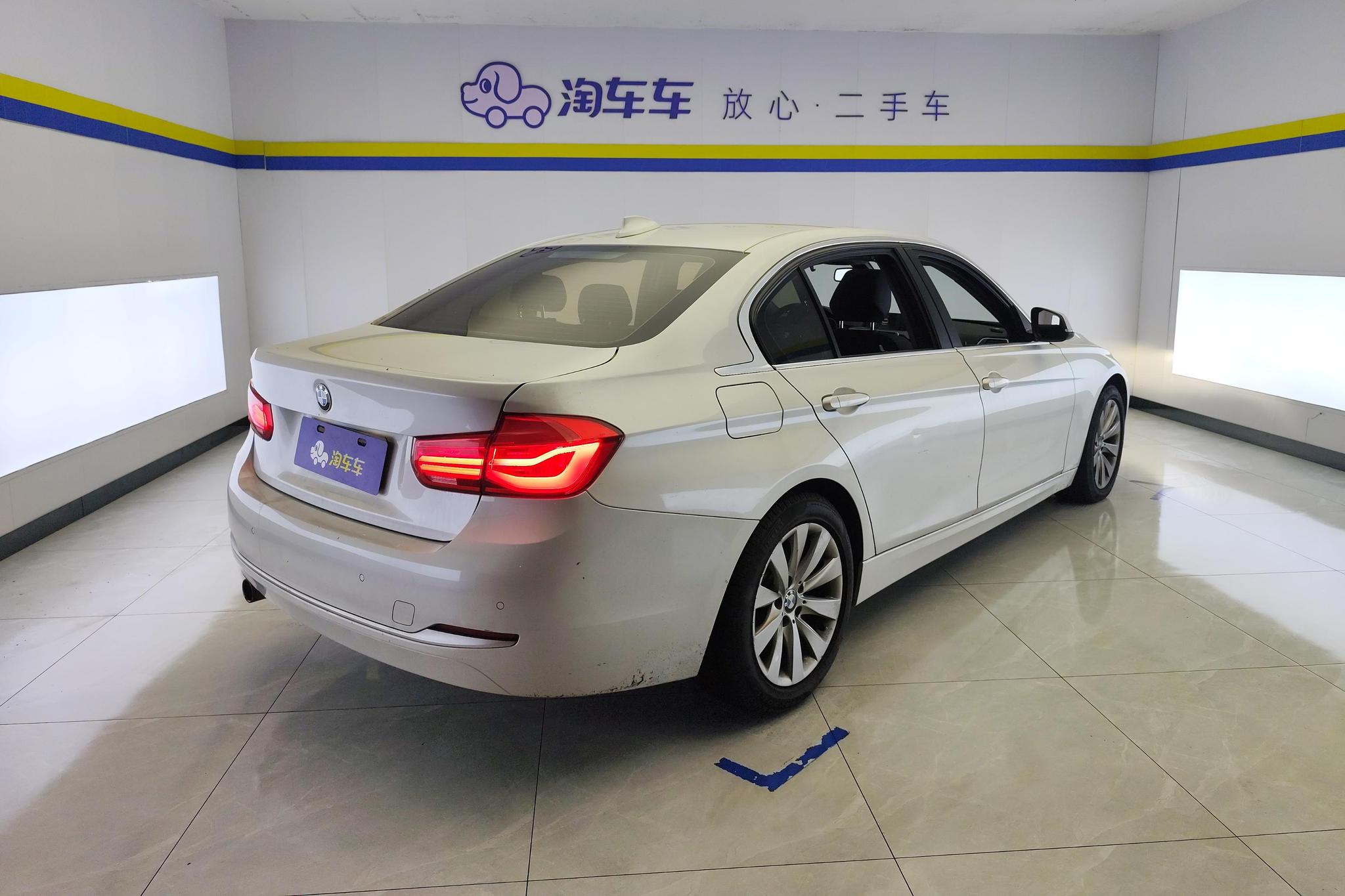 BMW 3 Series 3 2017 318Li Fashion