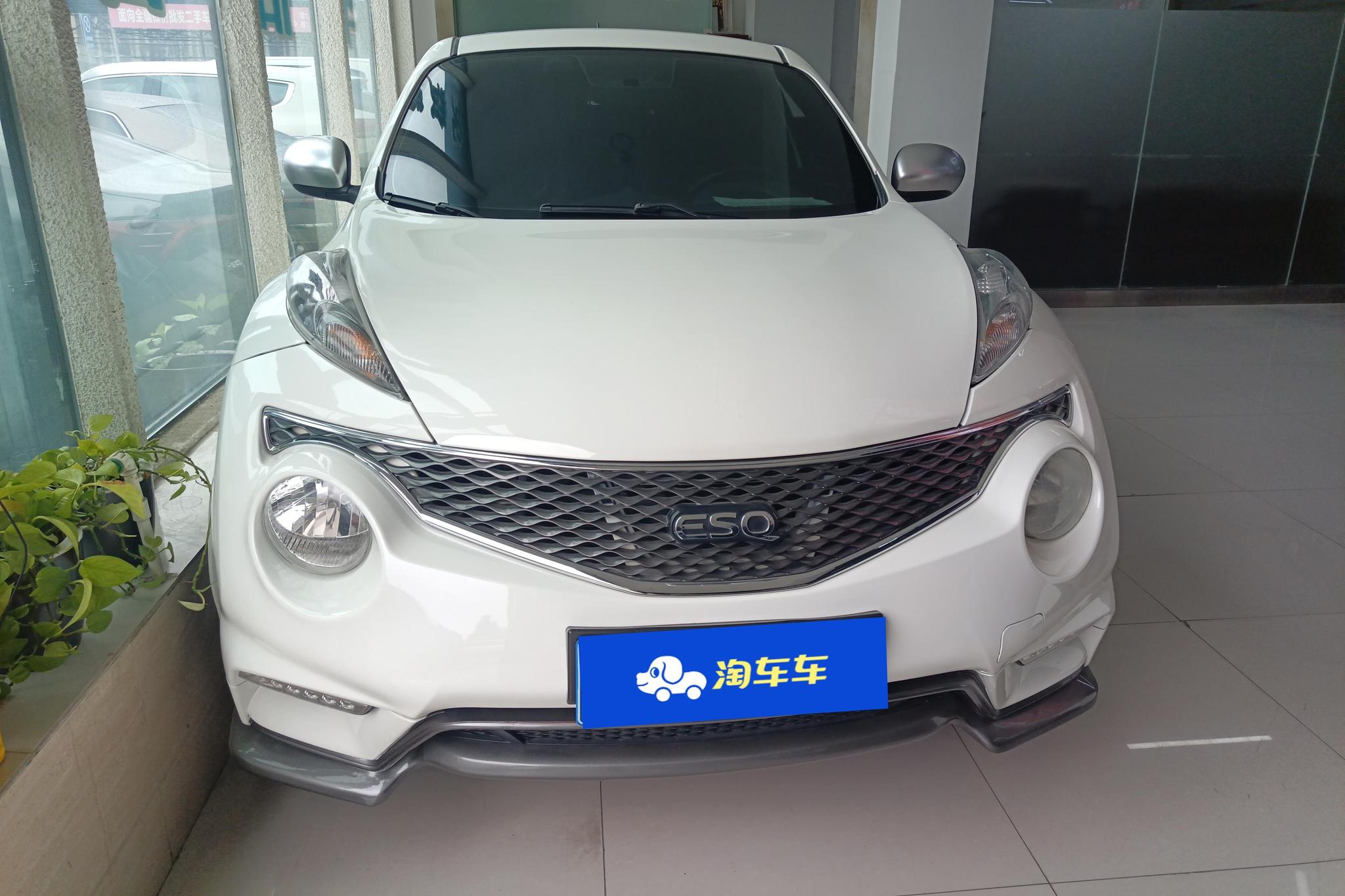 Infiniti ESQ 2014 1.6L