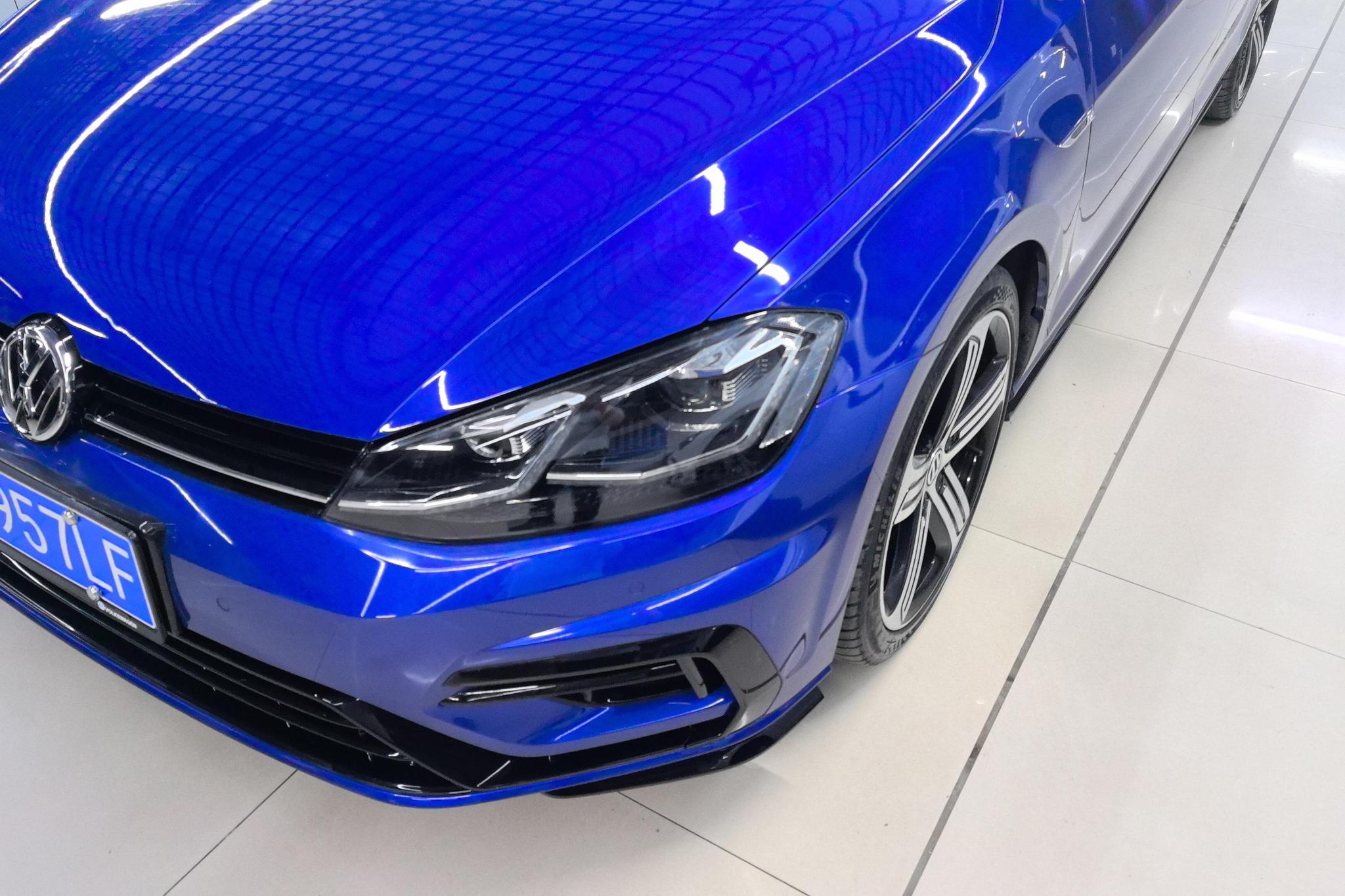 Volkswagen Golf 2017 2.0TSI R