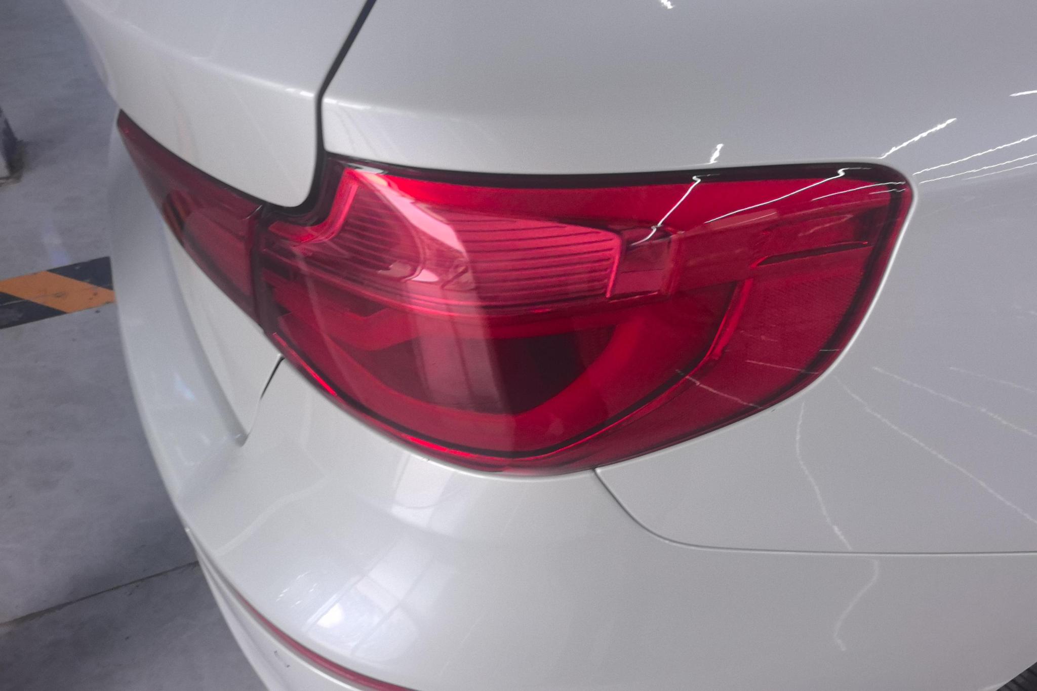BMW 3 Series GT 3 GT 2018 320i Fashion