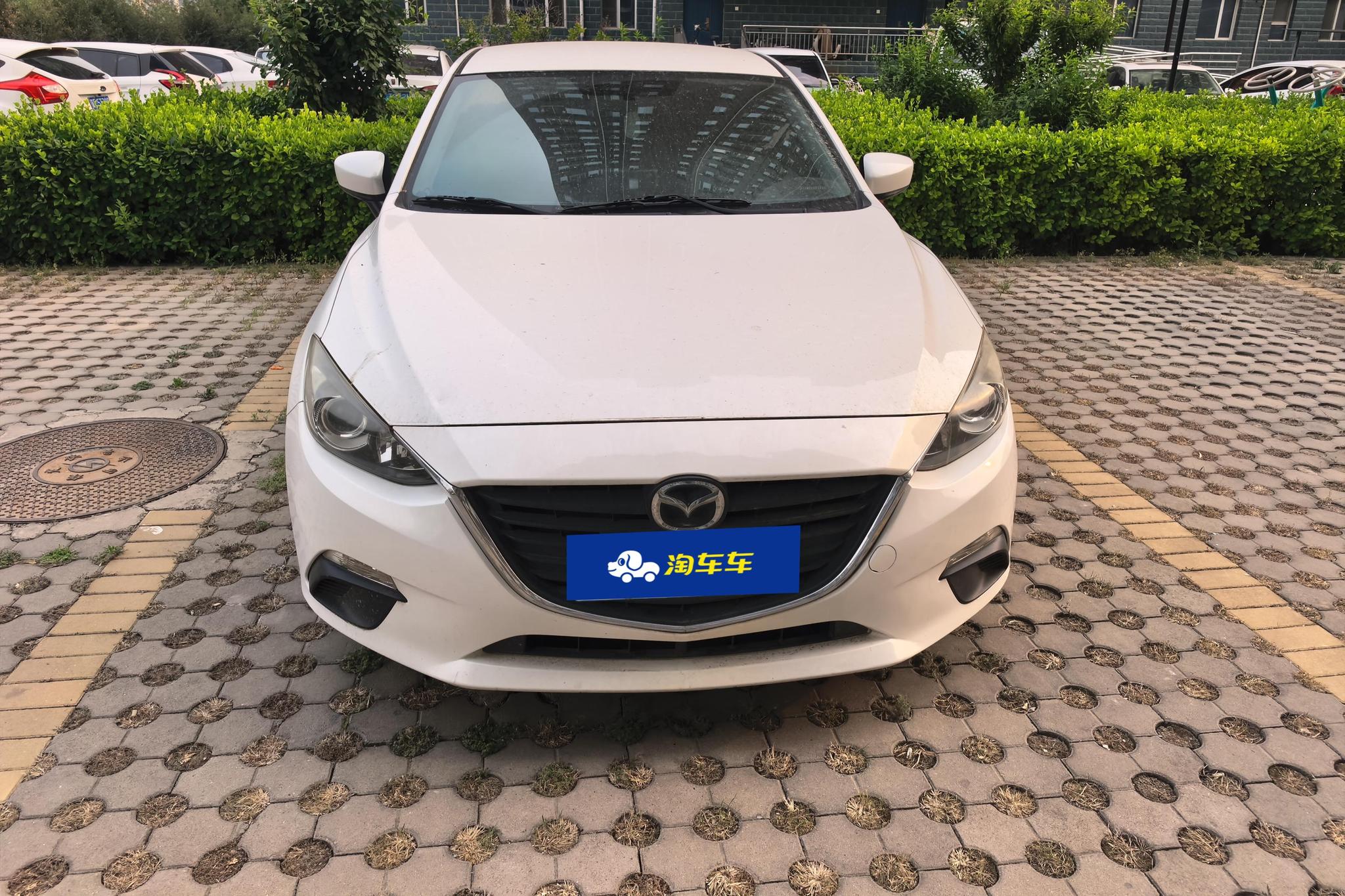 Mazda Mazda3 3 2014 1.5L MT Comfort
