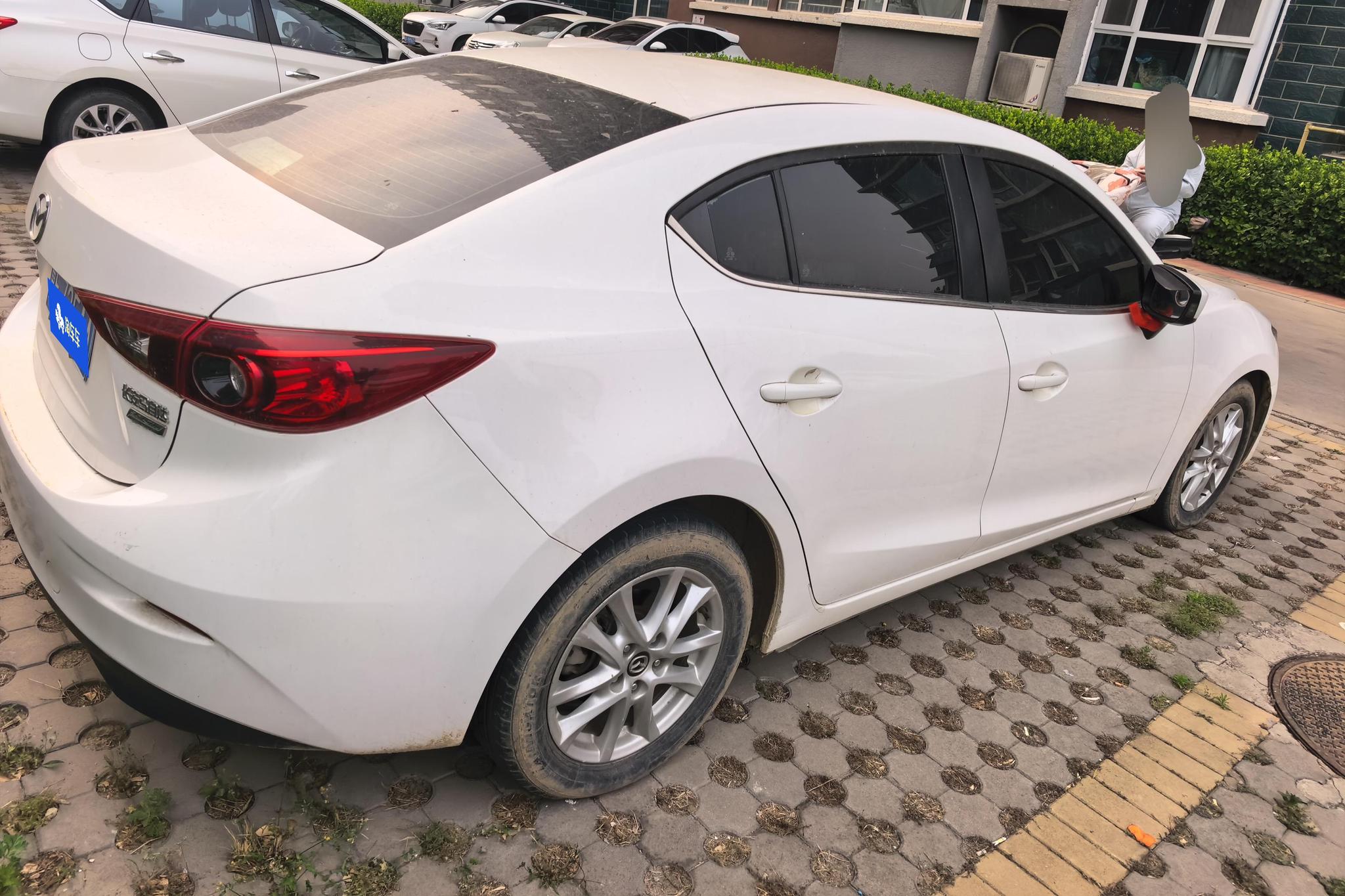 Mazda Mazda3 3 2014 1.5L MT Comfort