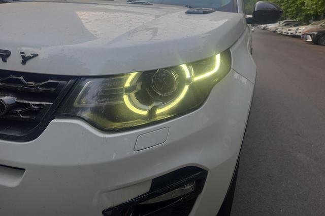 Land Rover Discovery Sport 2016 2.0 T SE — фото 5