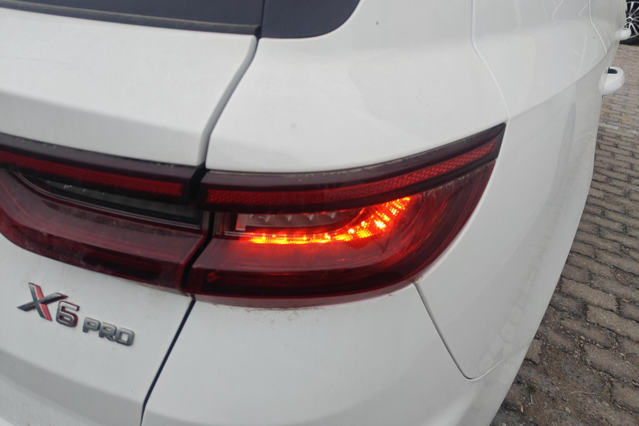 Geely Vision X6 X6 2021 PRO 1.4T MT Luxury