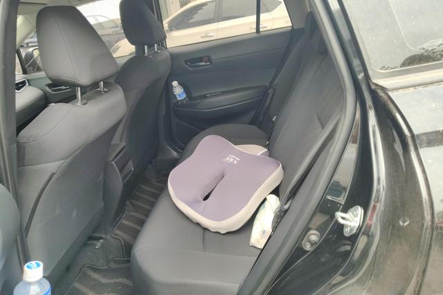 Toyota Corolla Cross 2023 2.0 L CVT — фото 16