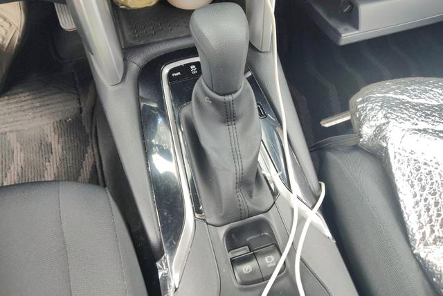 Toyota Corolla Cross 2023 2.0 L CVT — фото 15