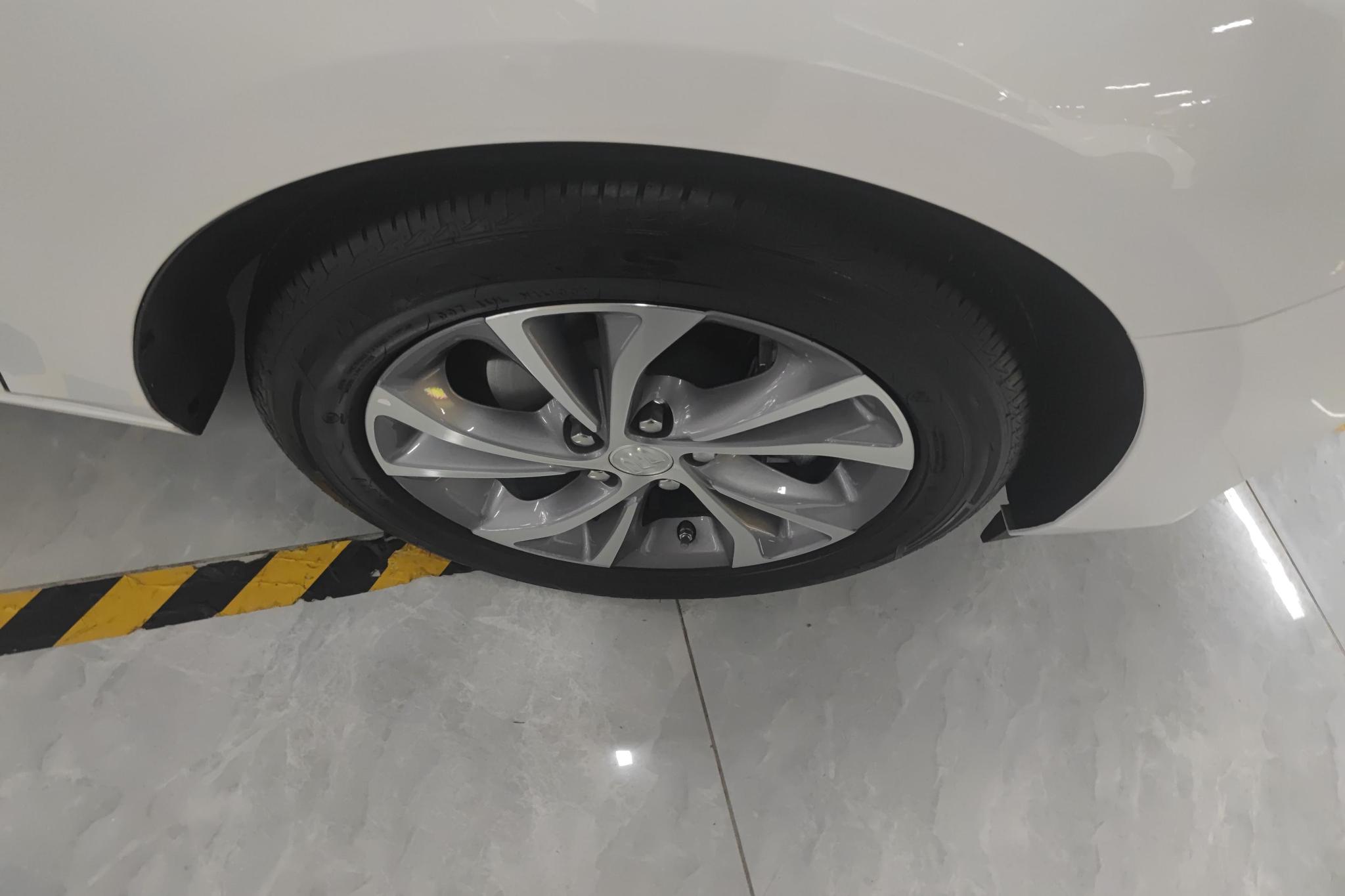 Buick Verano 2023 Pro 533T