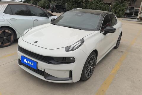 Lynk & Co 03