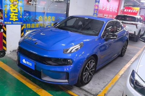 Lynk & Co 03