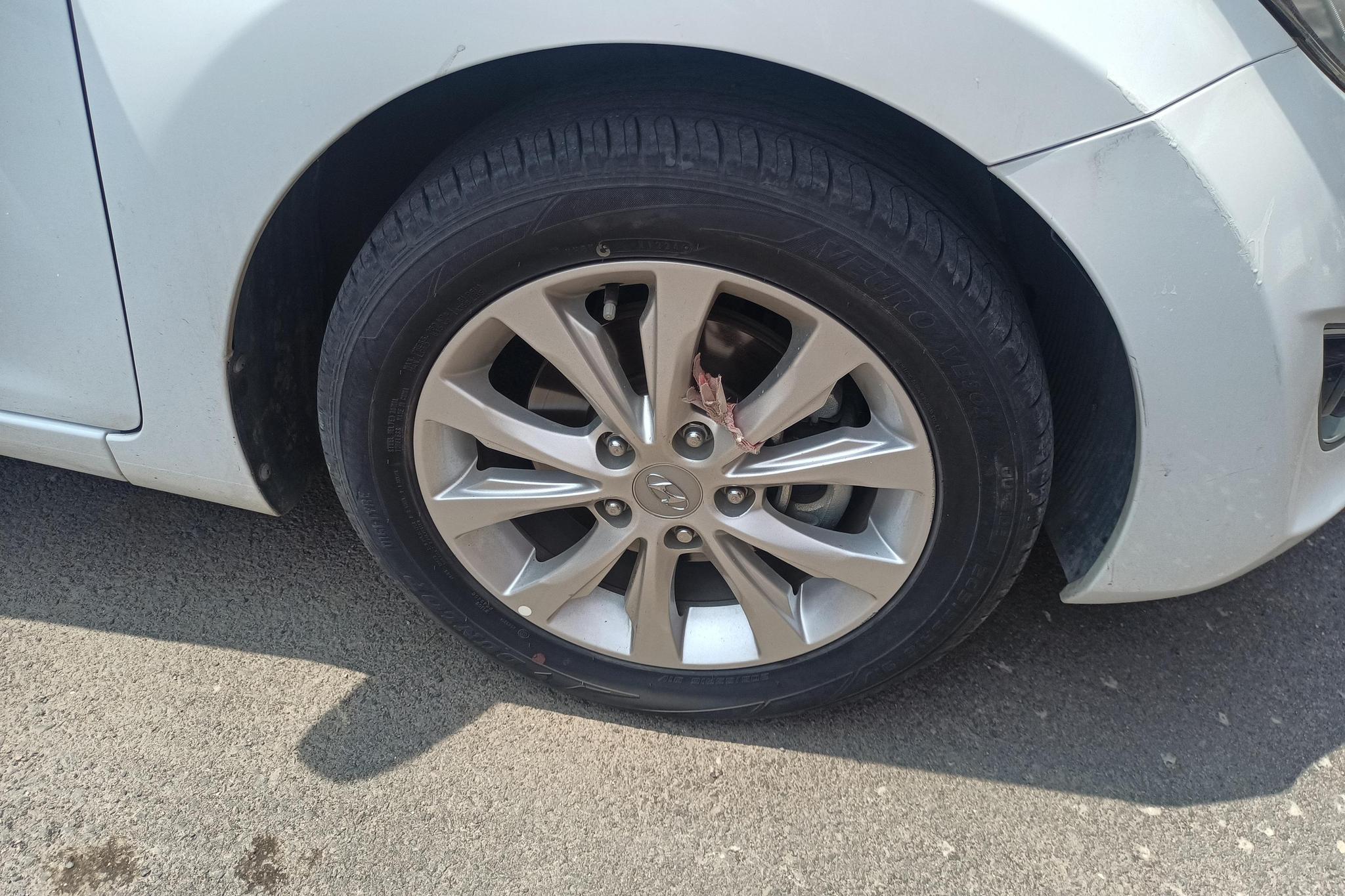Hyundai Elantra 2016 1.6L AT