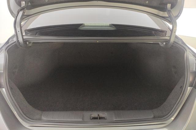 Nissan Sylphy 2023 1.6 L CVT — фото 17