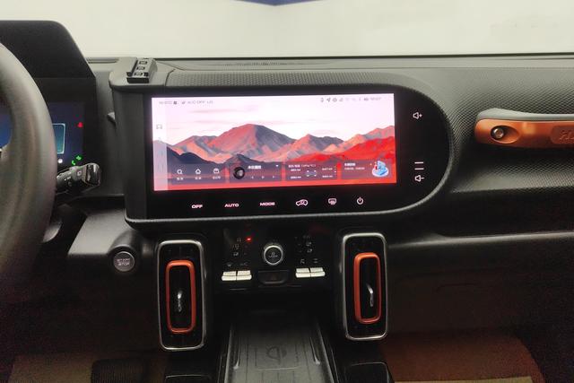 Haval Dargo 2022 2.0 T 4 WD — фото 12