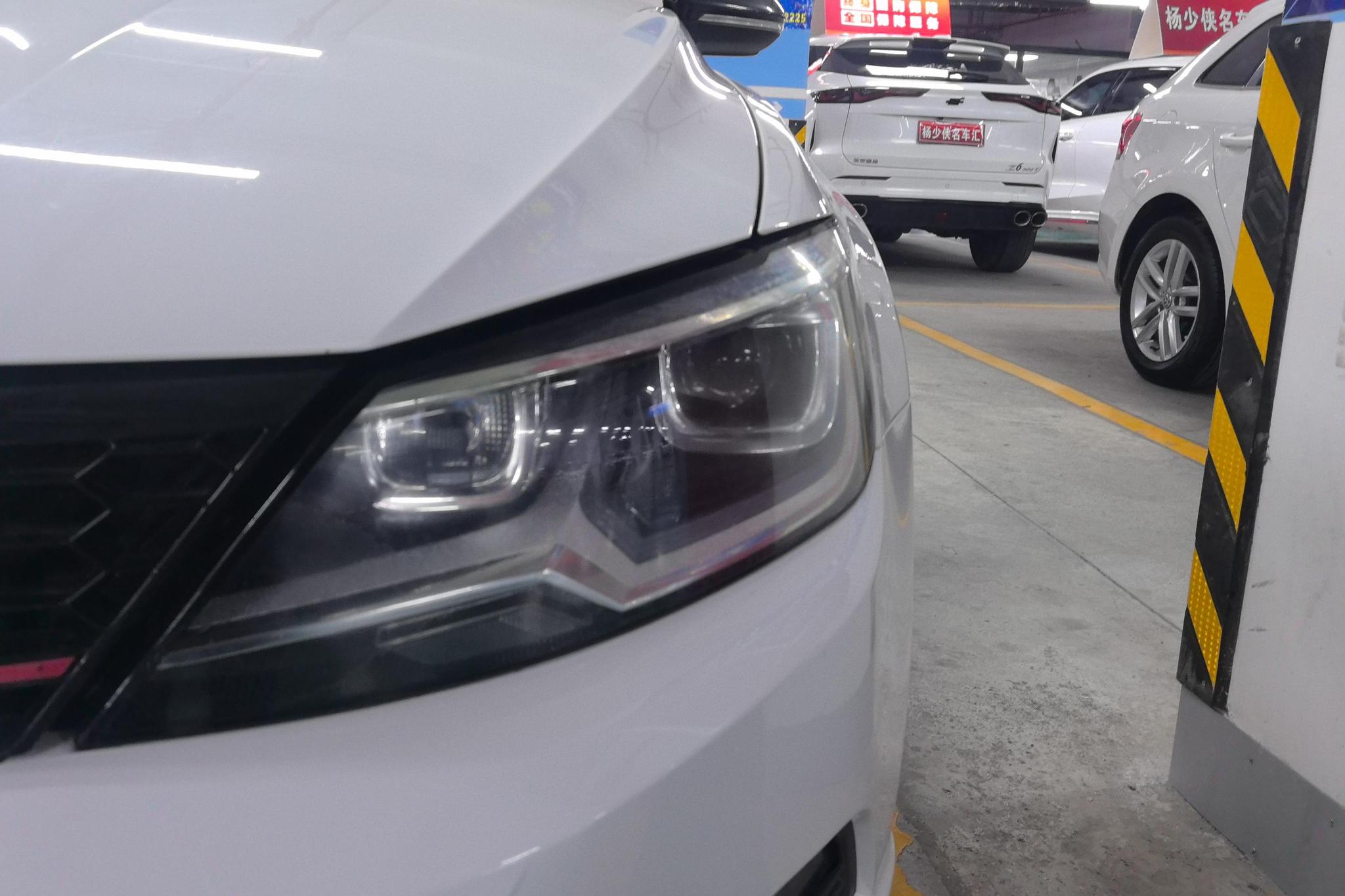 Volkswagen Lamando 2017 280TSI DSG Comfort