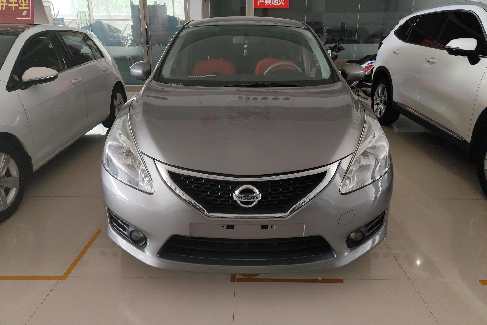 Nissan Tiida 2011 1.6L CVT Comfort