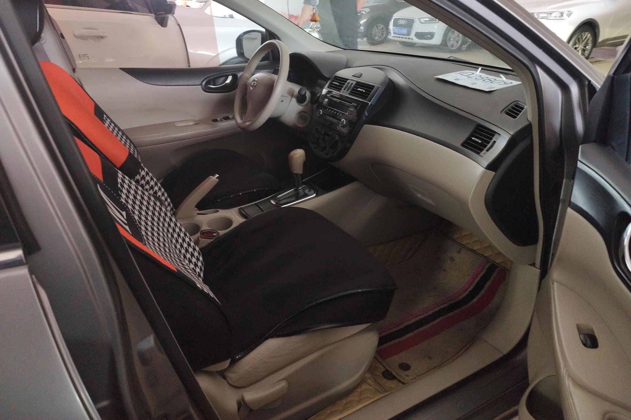 Nissan Tiida 2011 1.6L CVT Comfort