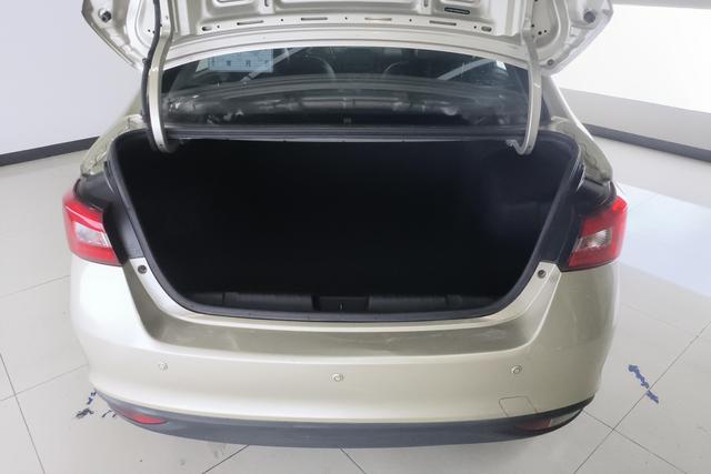 Chery Arrizo 5 2016 1.5 L CVT — фото 17