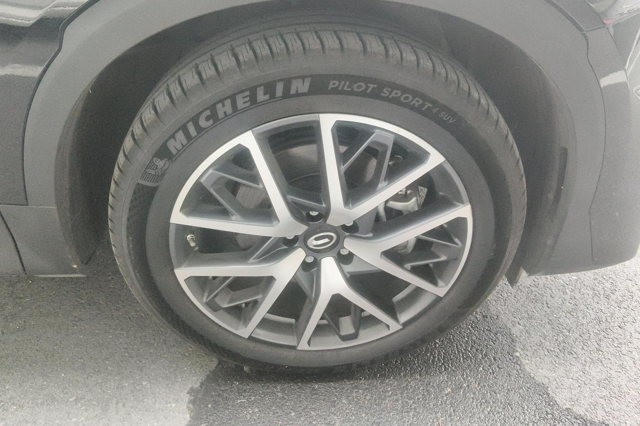 GAC GS8 2025 2.0TGDI 5 мест Luxury