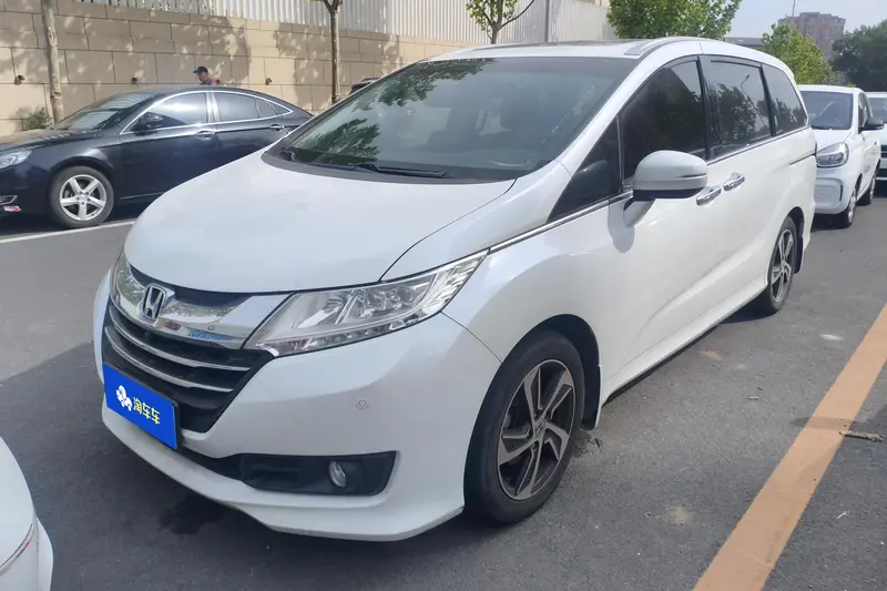 Honda Odyssey — фото 1