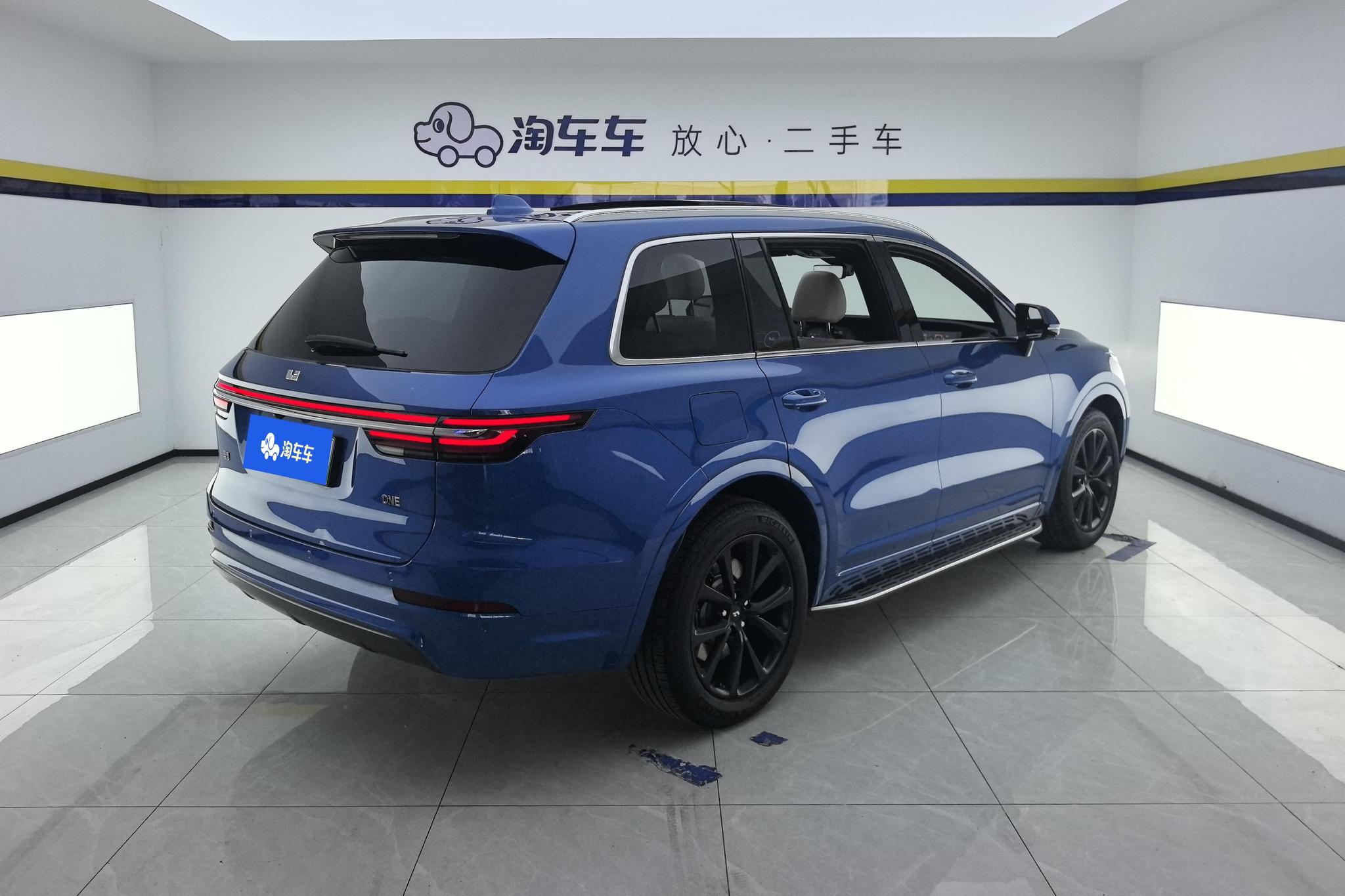 Li Auto ONE 2020 6 мест