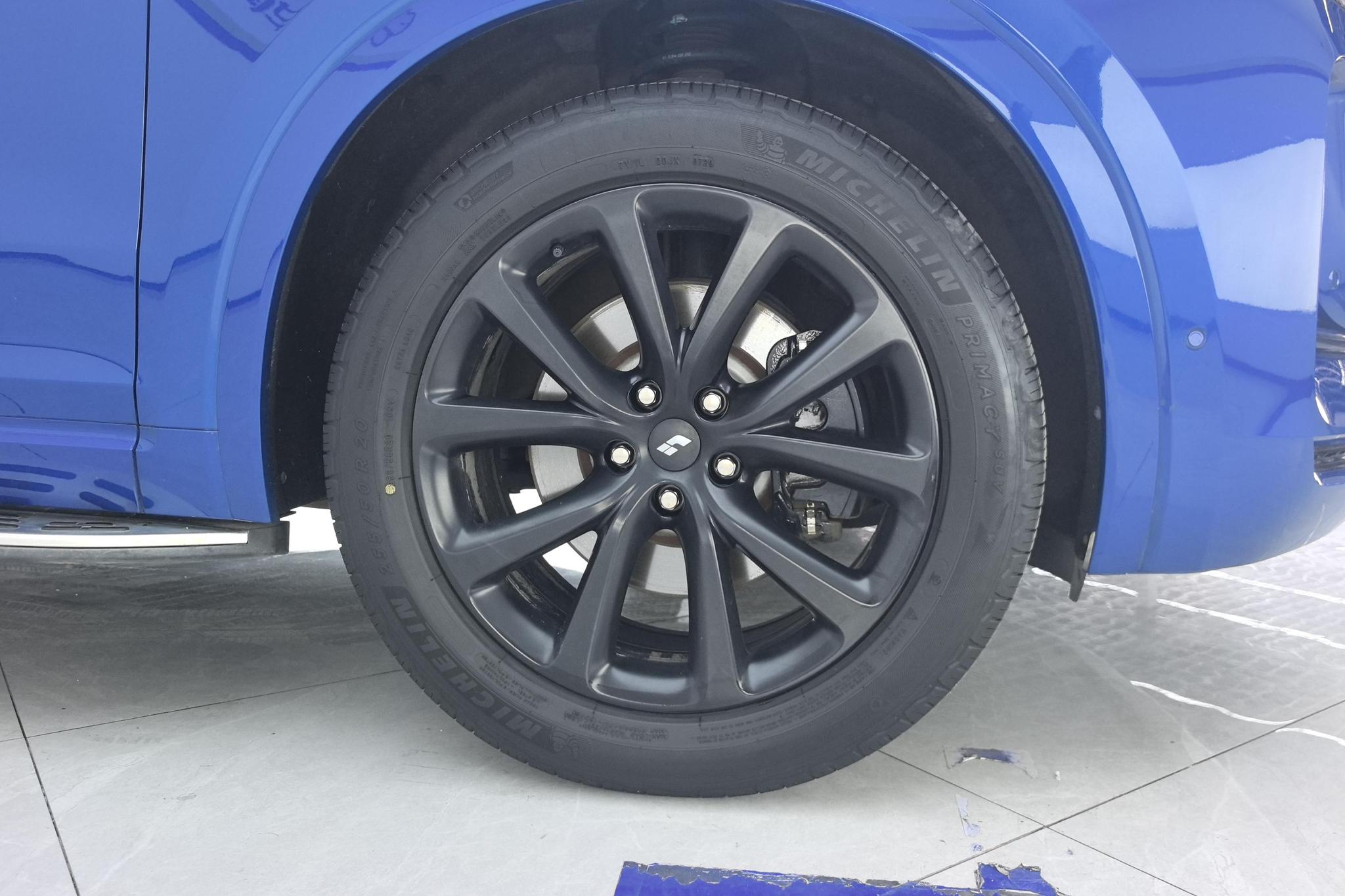 Li Auto ONE 2020 6 мест