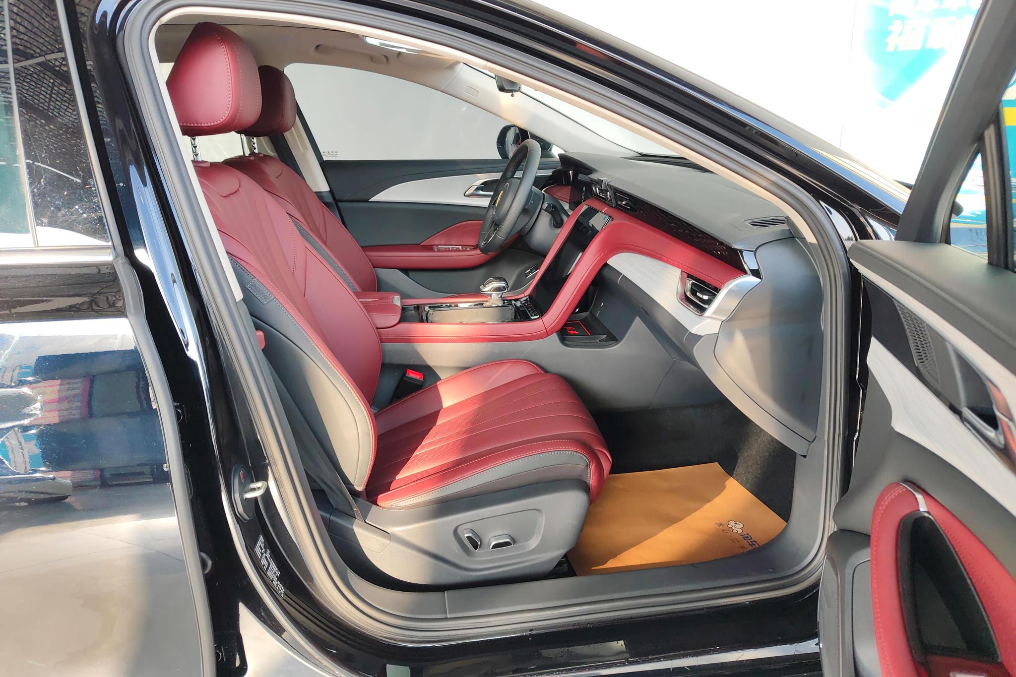 Hongqi H5 2025 1.5T DCT
