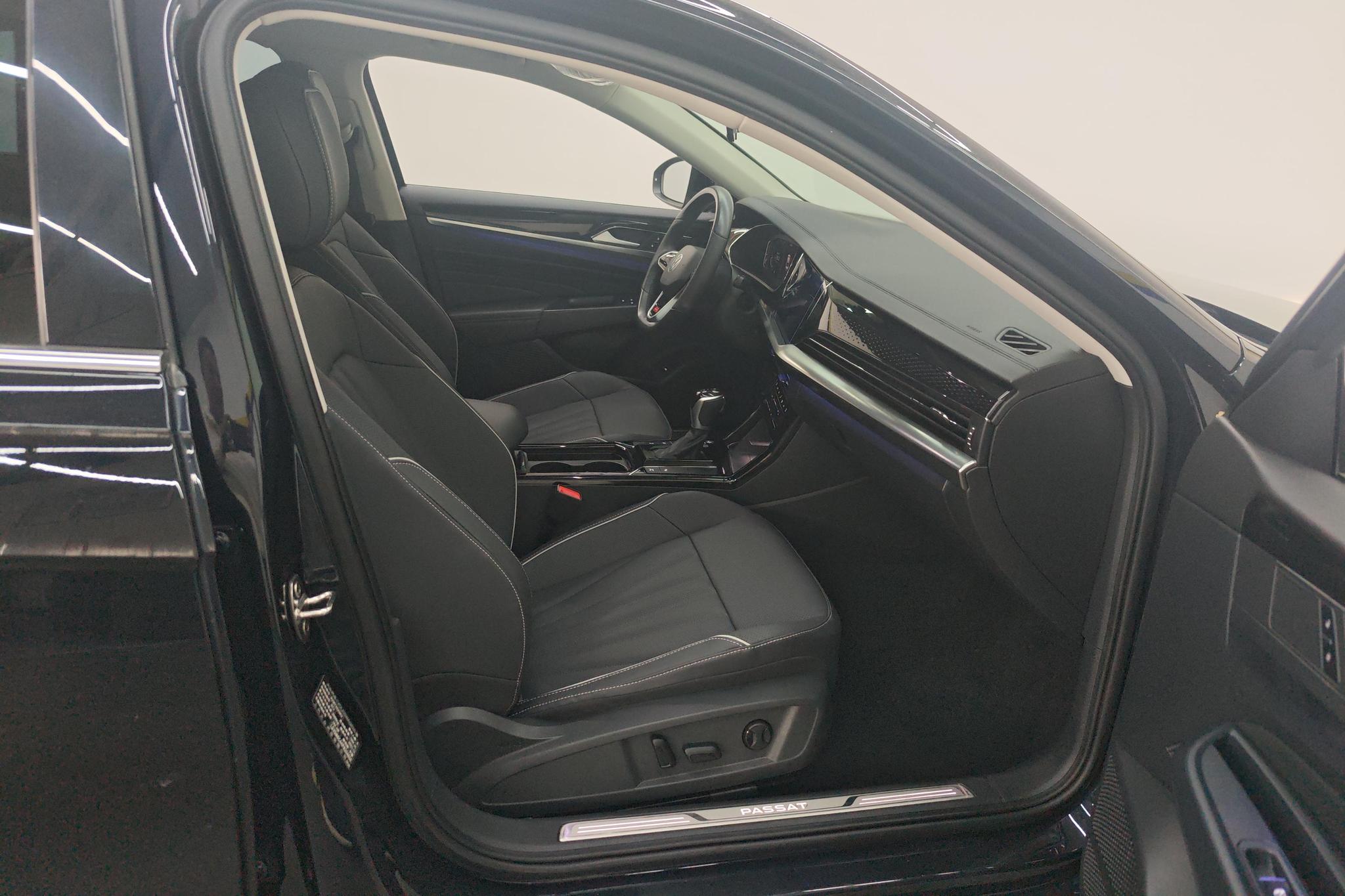 Volkswagen Passat 2024 380TSI Luxury