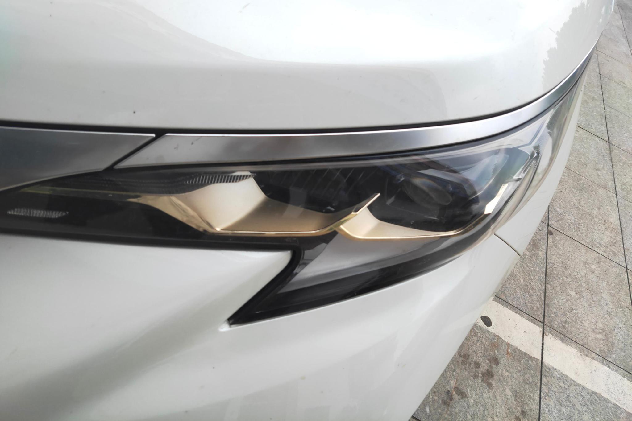 Toyota Granvia 2023 2.5L Luxury PLUS