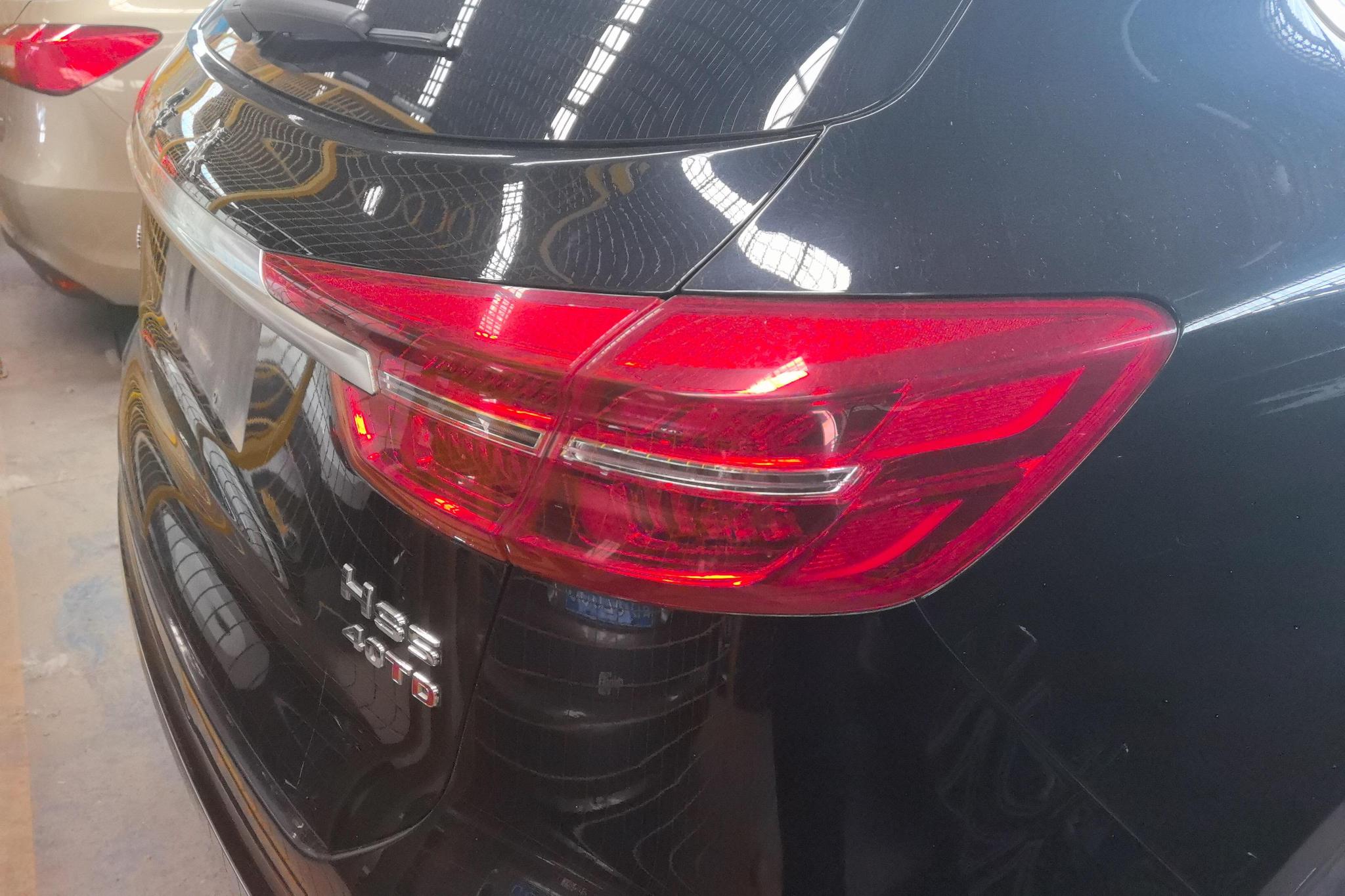 Hongqi HS5 2022 2.0T