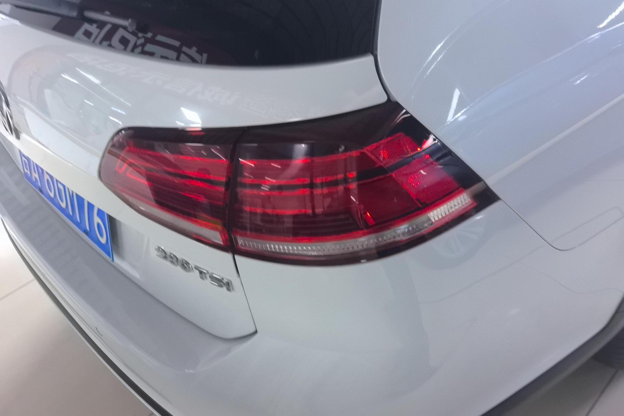 Volkswagen Golf 2019 1.8TSI