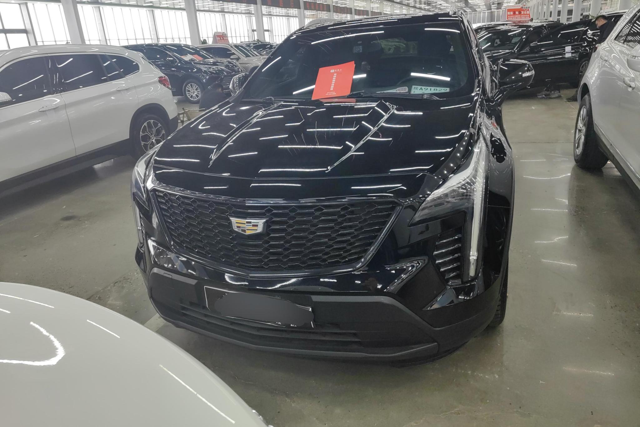 Cadillac XT4 2021 28T