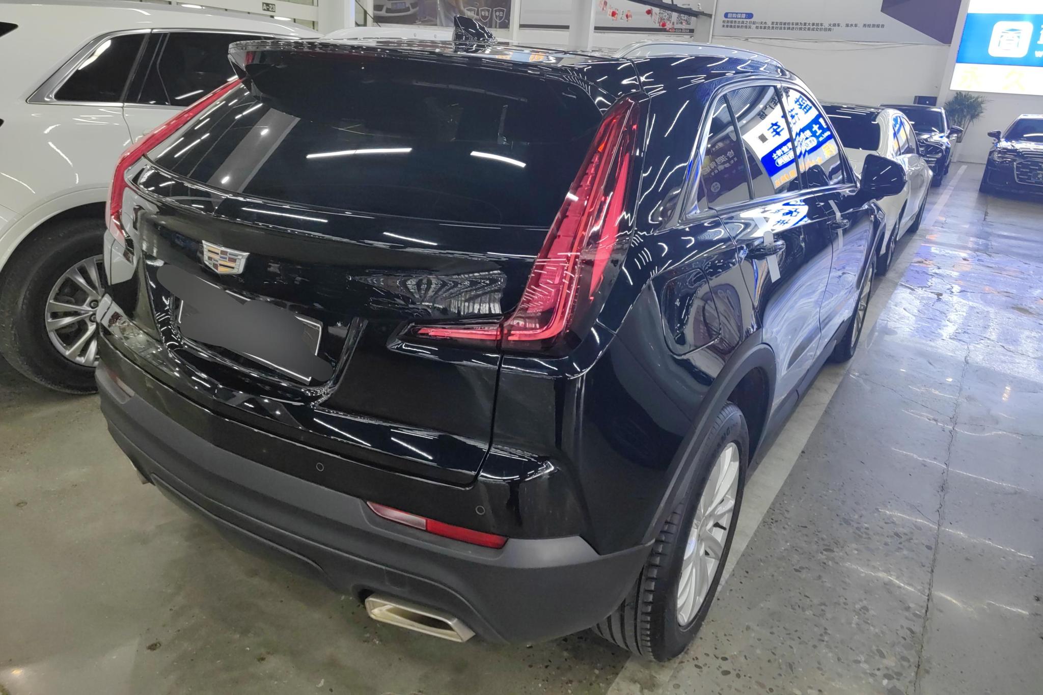 Cadillac XT4 2021 28T