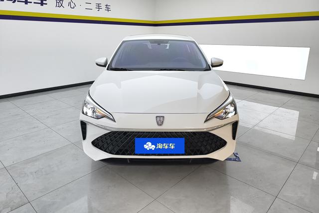 Roewe i5 2023 1.5 L MT — фото 2